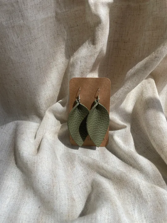 Olive green Large Leaf